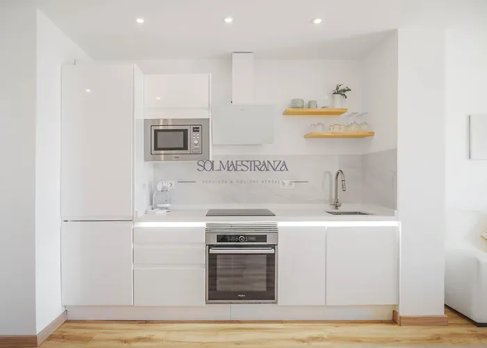 Front View By Sol Maestranza شقة *