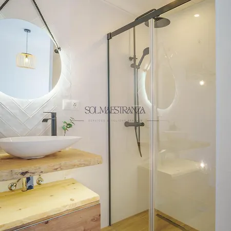 Front View By Sol Maestranza *