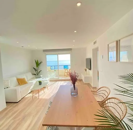 Front View By Sol Maestranza Apartament *