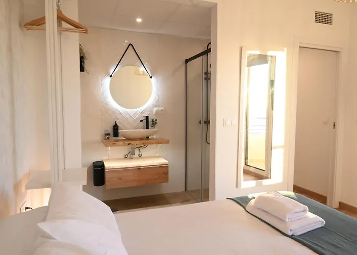 Front View By Sol Maestranza * Marbella