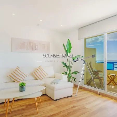 Front View By Sol Maestranza Apartament Marbella