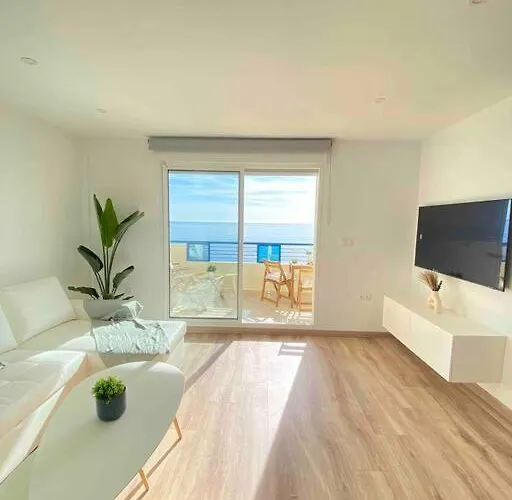 Апартаменты Front View By Sol Maestranza *