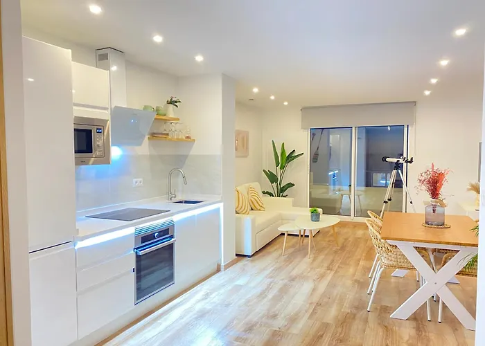 Front View By Sol Maestranza *